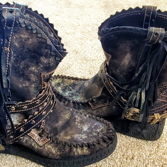 Fringe Black Women's Boots - Picture 3 of 9